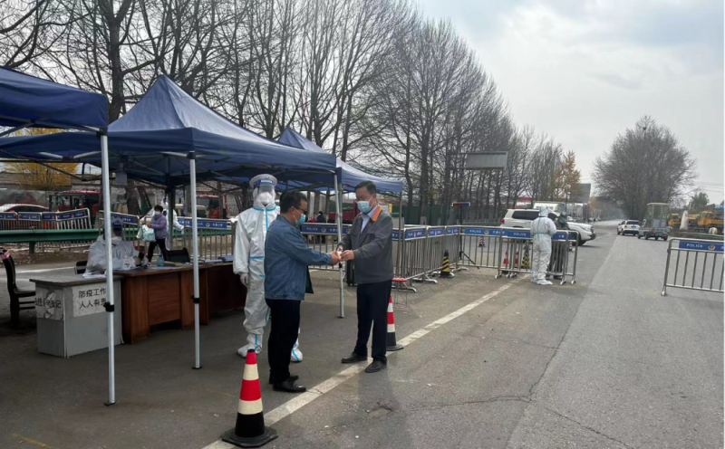 情系職工暖人心 送藥上門顯真情 &mdash;&mdash;集團工會為工投公司職工緊急采購應(yīng)急藥物