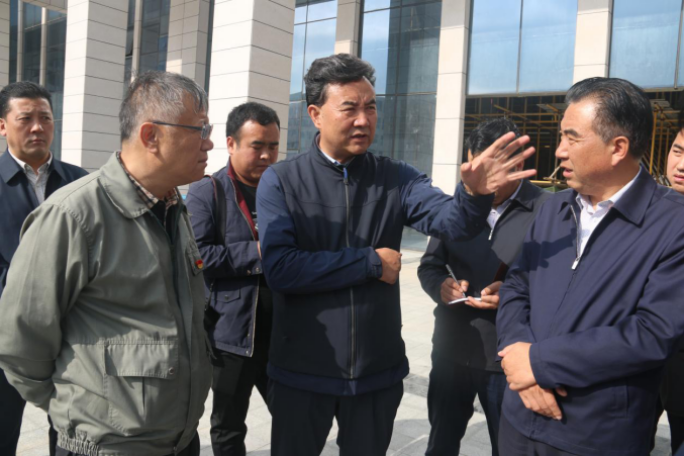 省人大常委會(huì)副主任、海東市委書記鳥成云專題調(diào)研曹家堡保稅物流園