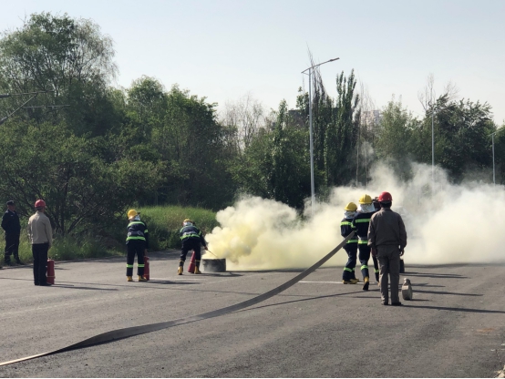 青海物產(chǎn)物資配送有限責任公司&ldquo;安全生產(chǎn)月啟動儀式&rdquo;及&ldquo;消防安全應(yīng)急演練&rdquo;