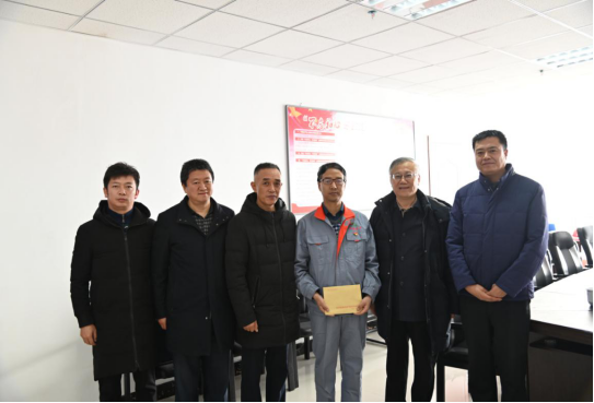 走訪慰問專家人才，為人才創(chuàng)新營造良好的環(huán)境