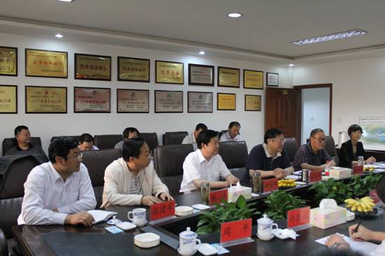 省委常委、副省長駱玉林實地考察物產(chǎn)集團(tuán)&ldquo;雙百&rdquo;行動重點項目